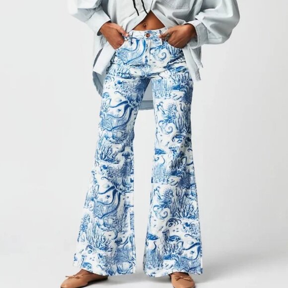 Wrangler Wanderer FLARE JEAN IN SAILING SEVEN SEAS IN Nautical 32 x 30 Plus - Picture 2 of 9